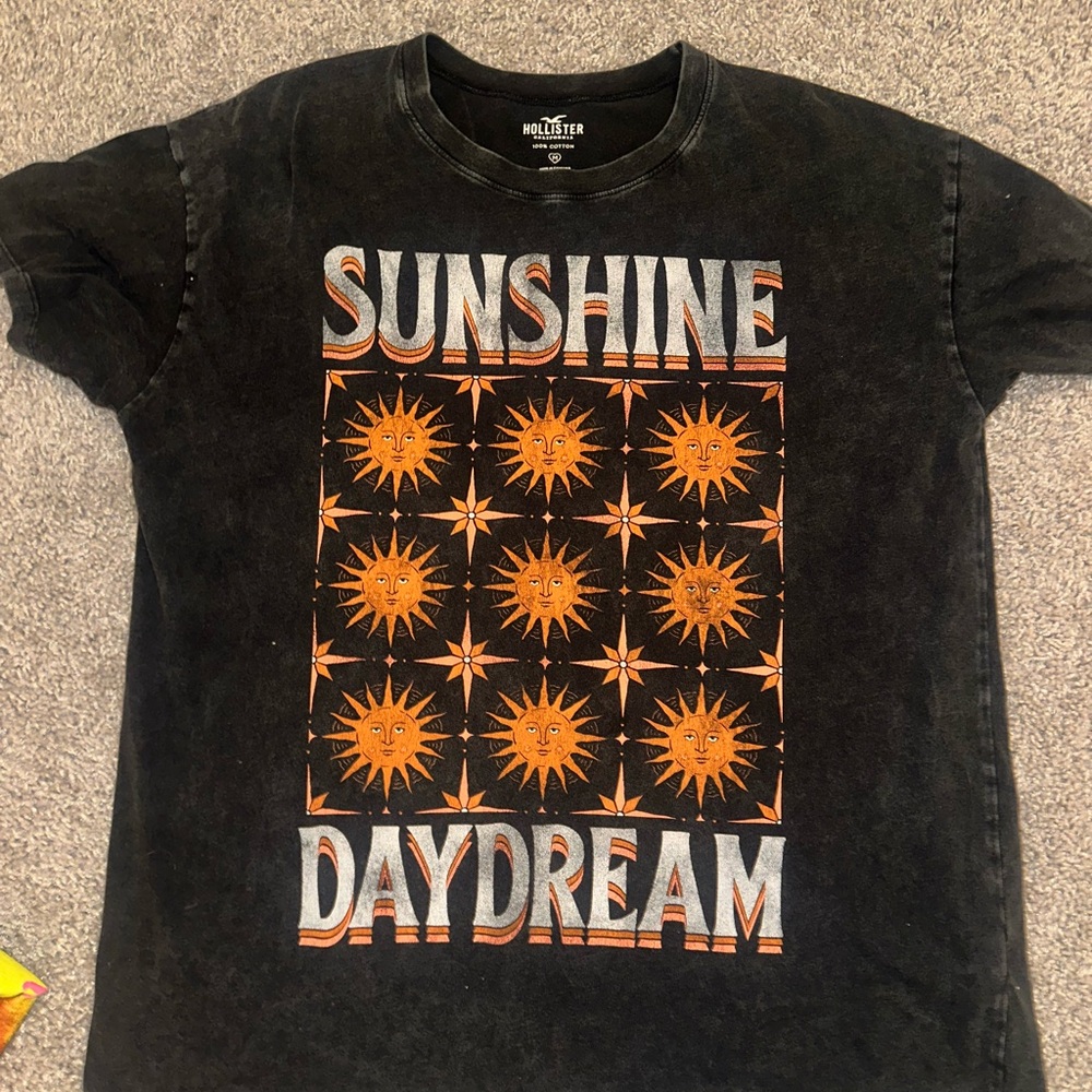 Hollister Black and Orange Retro Graphic Tee